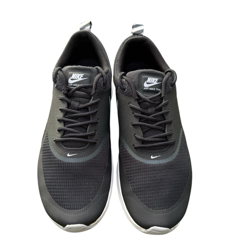 Nike Wmns Air Max Black & White siza 7.5 - Picture 2 of 8